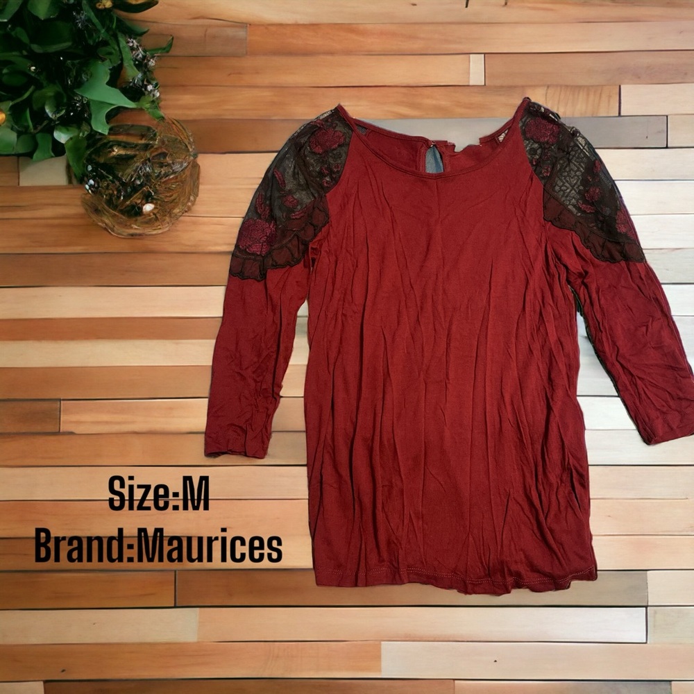 Women’s Maurice’s Red 3/4 length sleeve with lace Size Medium